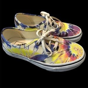 VANS tie-dye women’s size 6